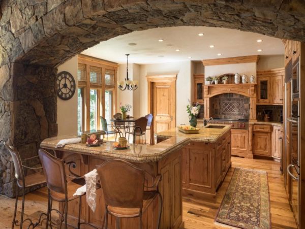 True Ski-in/Ski-out Eight Bedroom Home in Teton Village