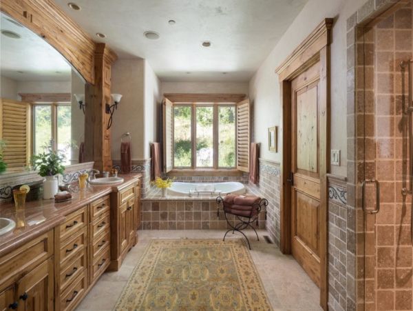 True Ski-in/Ski-out Eight Bedroom Home in Teton Village