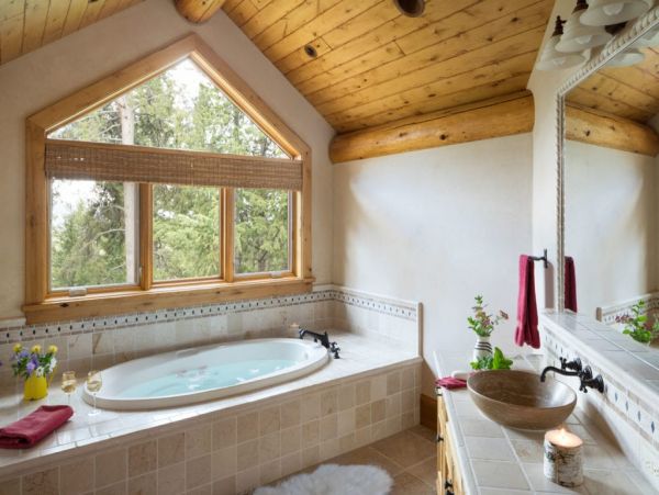 True Ski-in/Ski-out Eight Bedroom Home in Teton Village