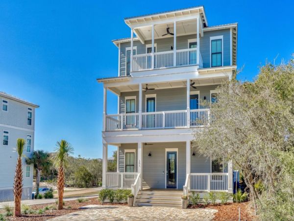 Gorgeous Vacation Home in Panama City Beach Sleeps 30 Guests