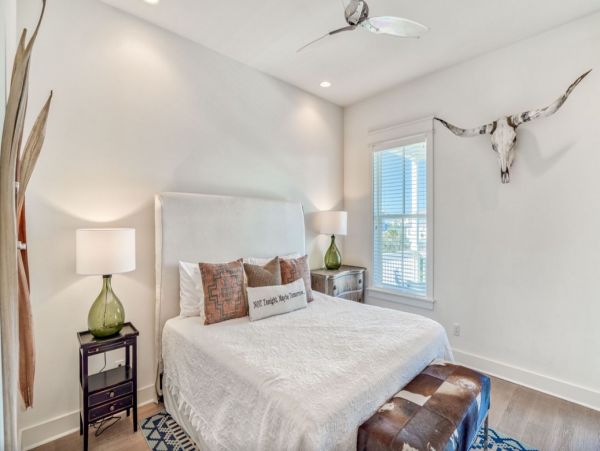 Gorgeous Vacation Home in Panama City Beach Sleeps 30 Guests