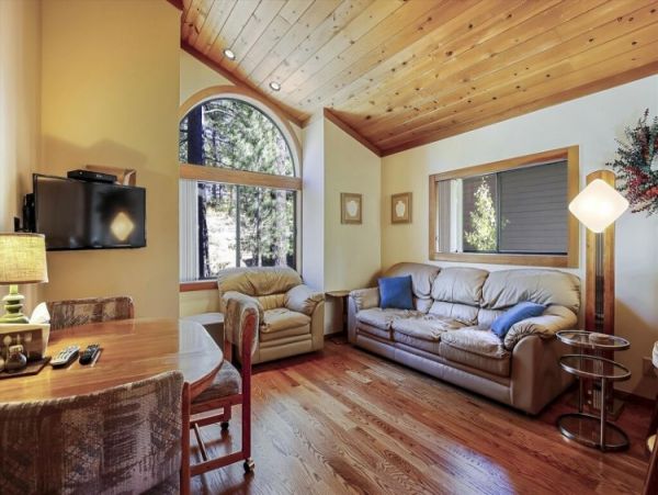 Lake Tahoe North Shore Home 999008