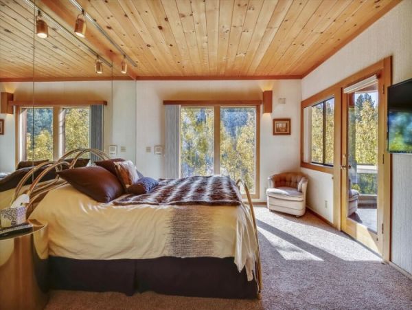 Lake Tahoe North Shore Home 999008