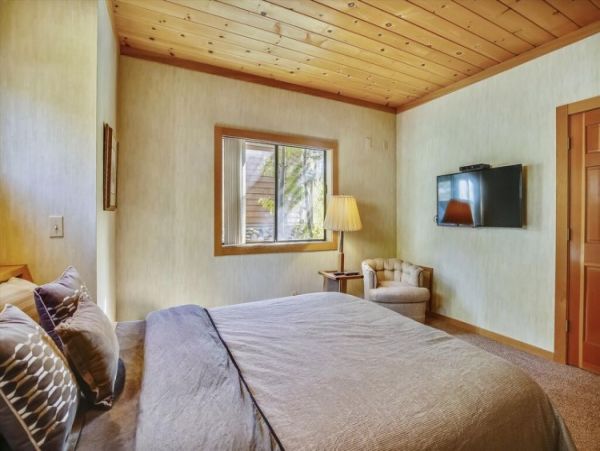 Lake Tahoe North Shore Home 999008