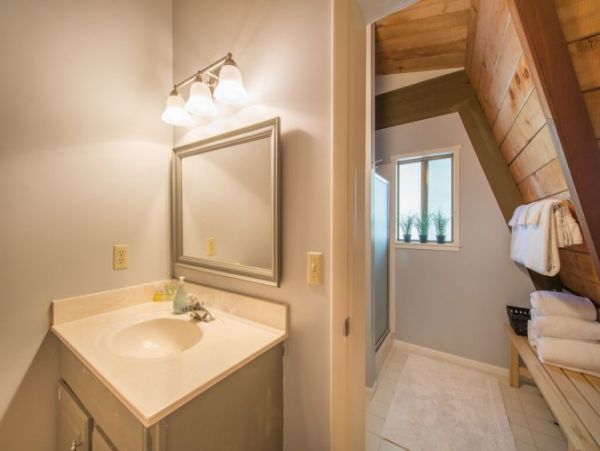 Lake Tahoe North Shore Home 999009