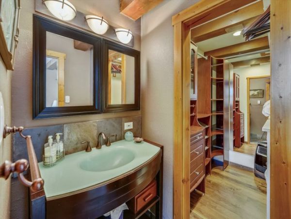 Lake Tahoe North Shore Home 999010