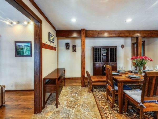 Lake Tahoe North Shore Home 999010