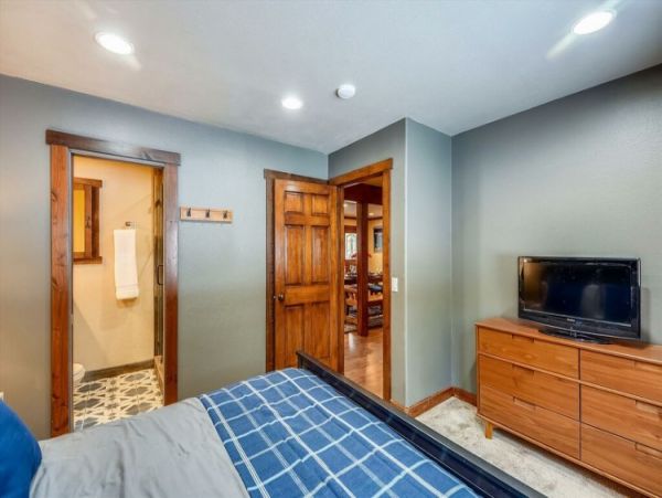 Lake Tahoe North Shore Home 999010