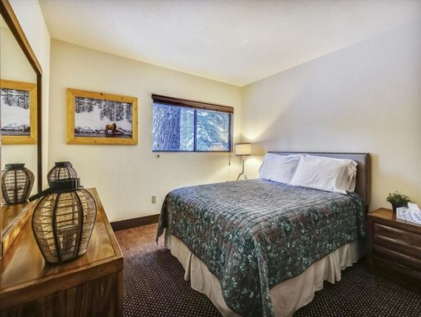 Lake Tahoe North Shore Home 999011
