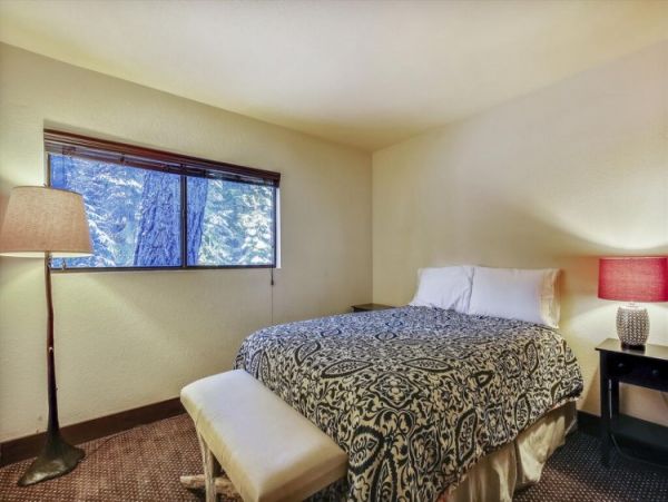 Lake Tahoe North Shore Home 999011