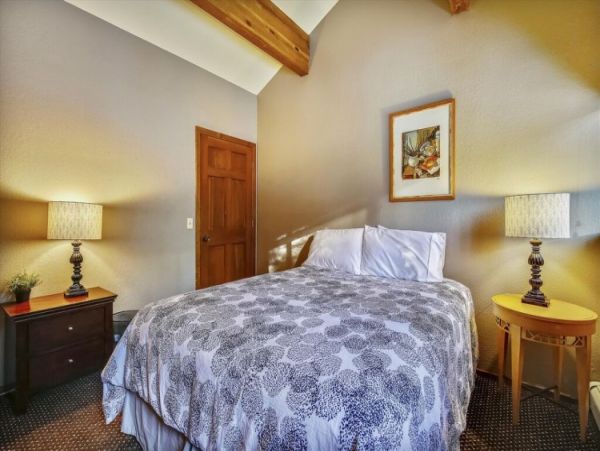 Lake Tahoe North Shore Home 999011