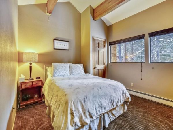 Lake Tahoe North Shore Home 999011