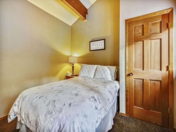 Lake Tahoe North Shore Home 999011