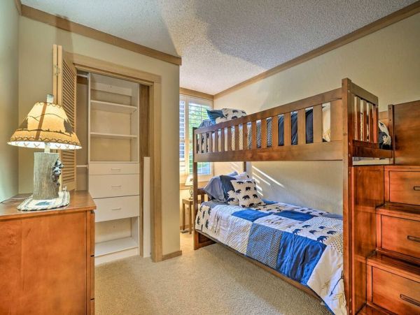 Lake Tahoe North Shore Home 999012