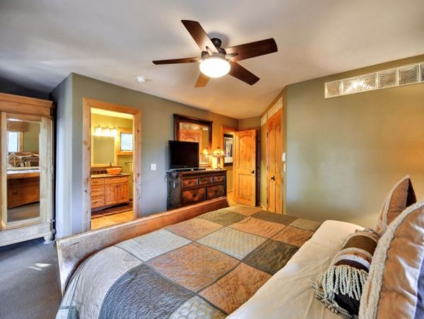 Lake Tahoe North Shore Home 999013