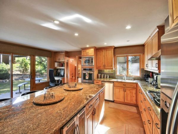 Lake Tahoe North Shore Home 999013