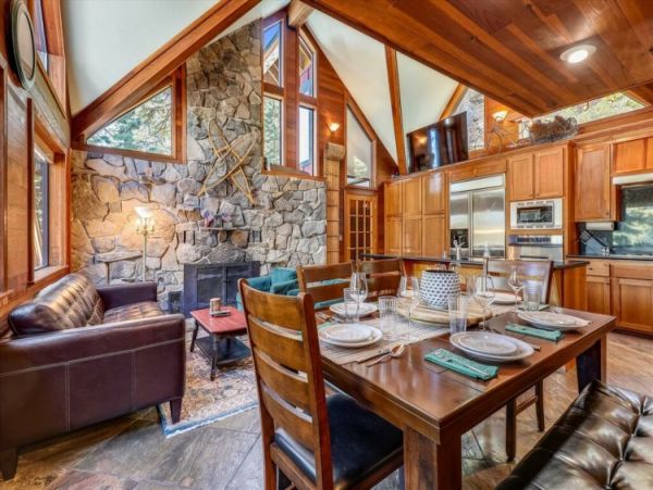 Lake Tahoe North Shore Home 999014