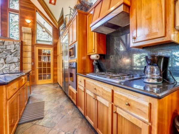 Lake Tahoe North Shore Home 999014