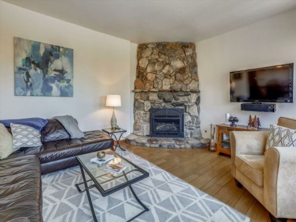 Lake Tahoe North Shore Home 999015