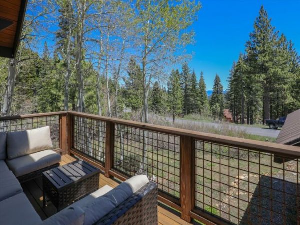 Lake Tahoe North Shore Home 999015
