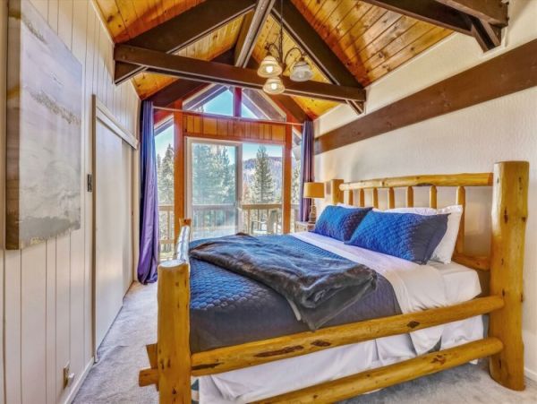 Lake Tahoe North Shore Home 999015