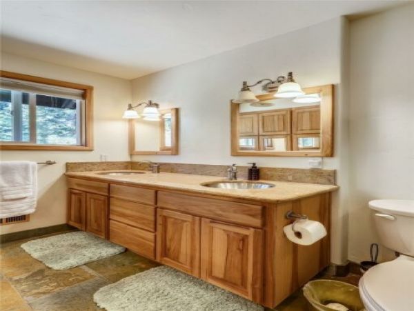 Lake Tahoe North Shore Home 999015