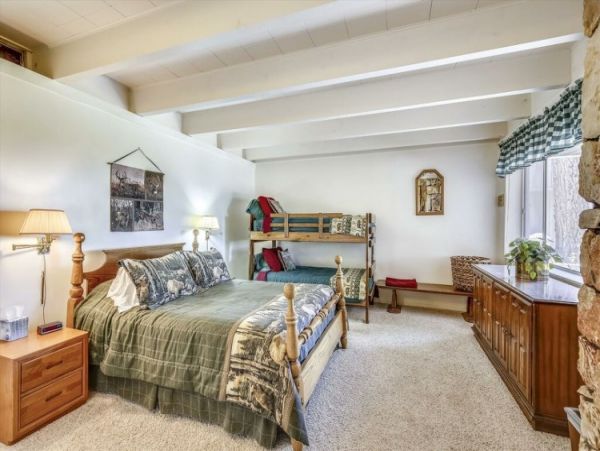 Lake Tahoe North Shore Home 999016