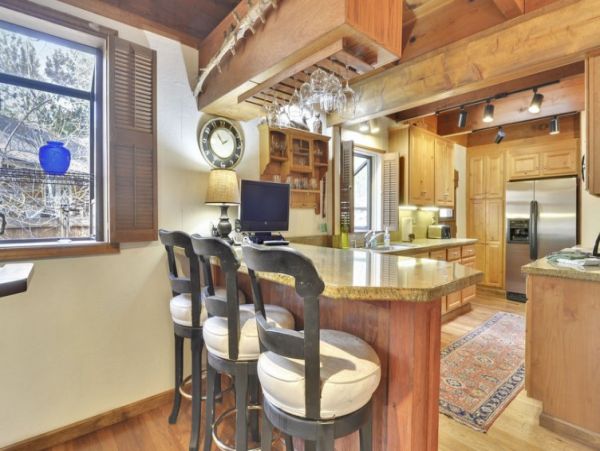 Lake Tahoe North Shore Home 999018