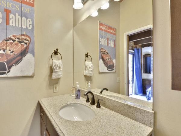 Lake Tahoe North Shore Home 999018