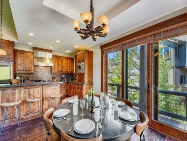 Lake Tahoe North Shore Home 999019