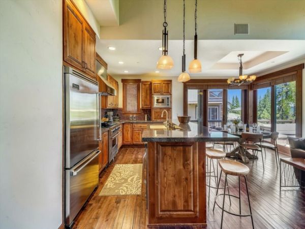 Lake Tahoe North Shore Home 999019