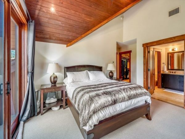 Lake Tahoe North Shore Home 999019