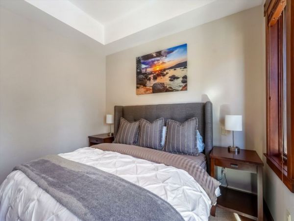 Lake Tahoe North Shore Home 999019