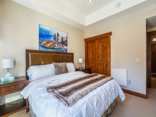 Lake Tahoe North Shore Home 999019