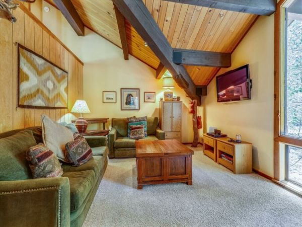 Lake Tahoe North Shore Home 999020