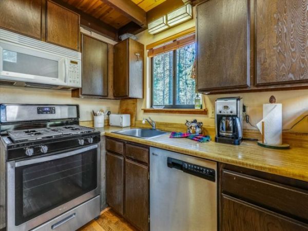 Lake Tahoe North Shore Home 999020