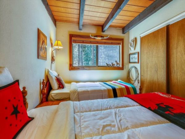Lake Tahoe North Shore Home 999020