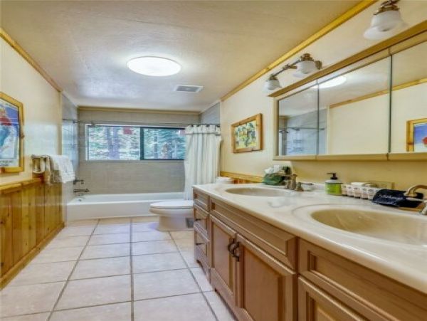 Lake Tahoe North Shore Home 999020