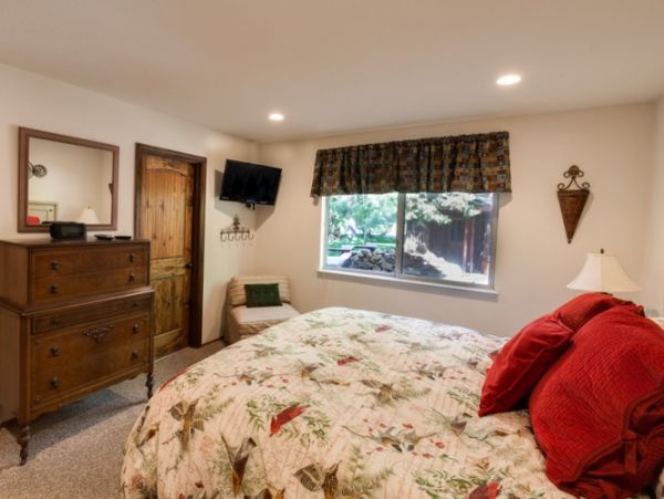 Lake Tahoe North Shore Home 999024