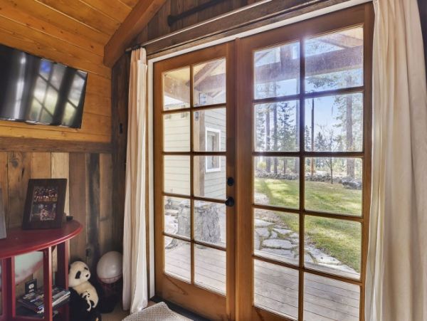 Lake Tahoe North Shore Home 999025