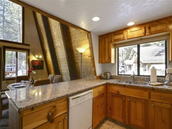 Lake Tahoe North Shore Home 999026
