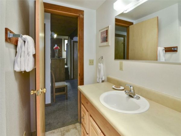 Lake Tahoe North Shore Home 999026