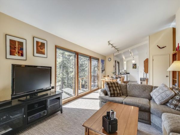Lake Tahoe North Shore Home 999027