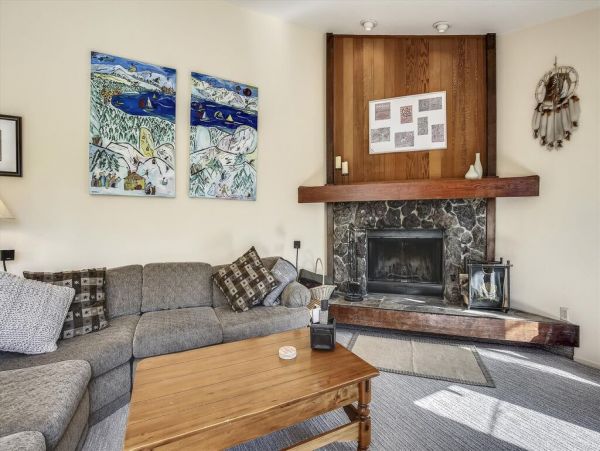Lake Tahoe North Shore Home 999027