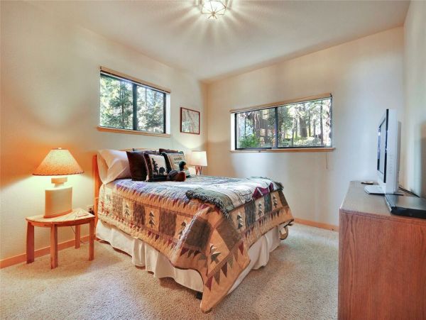 Lake Tahoe North Shore Home 999028