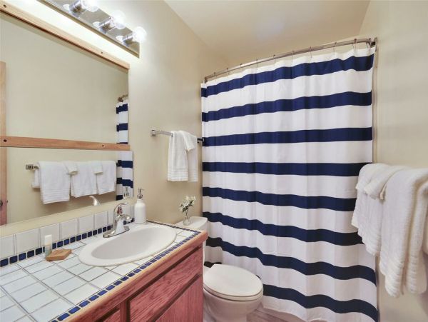 Lake Tahoe North Shore Home 999028