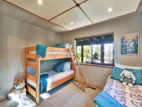 Lake Tahoe North Shore Home 999028