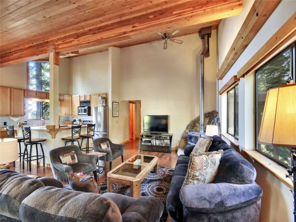 Lake Tahoe North Shore Home 999028