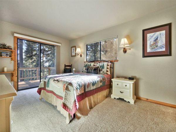 Lake Tahoe North Shore Home 999028