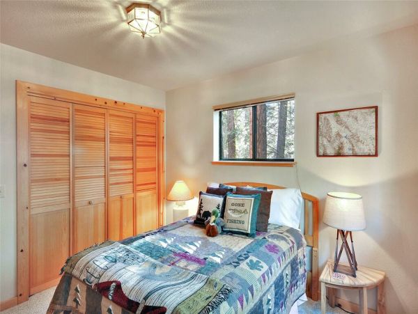 Lake Tahoe North Shore Home 999028